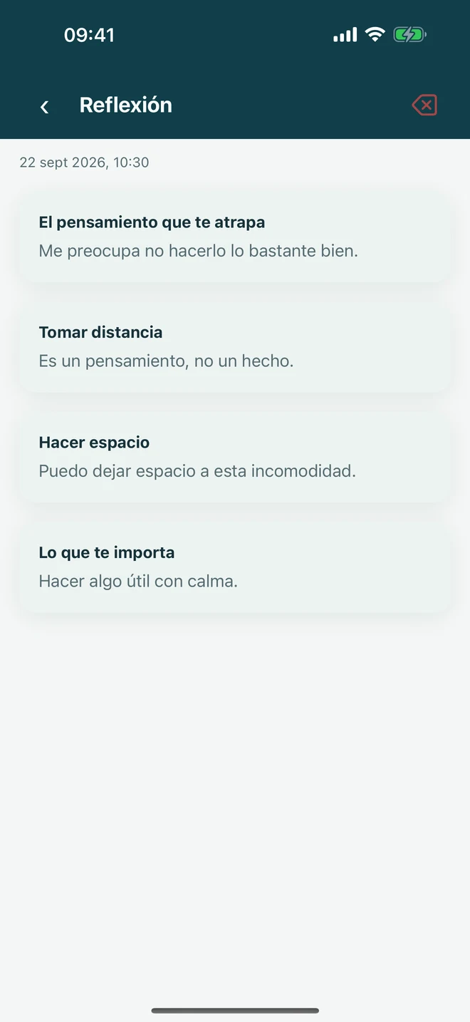 Una reflexión ACT que separa un pensamiento difícil de un hecho y vuelve a una dirección elegida.